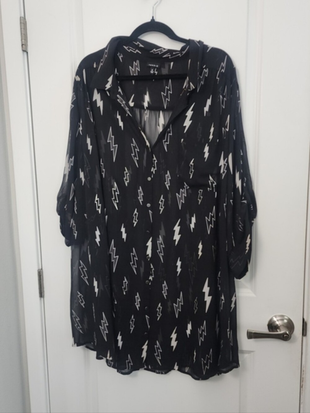 torrid Black Tunic Top with White Lightning Print
